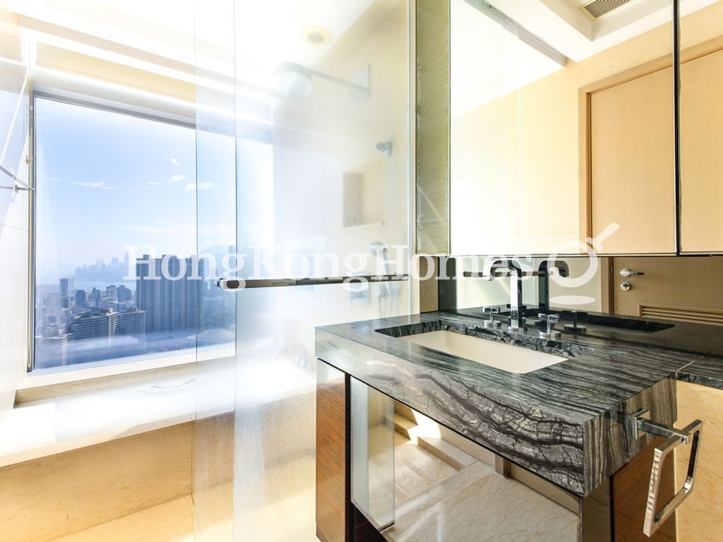 Master Bathroom — The Cullinan I, Tsim Sha Tsui