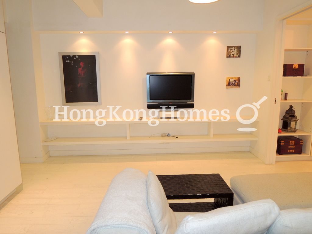 Living Area — Bonham Road, 17, Mid-levels West