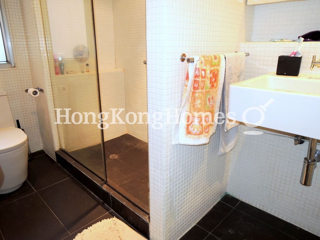 Master Bathroom — Bonham Road, 17, Mid-levels West