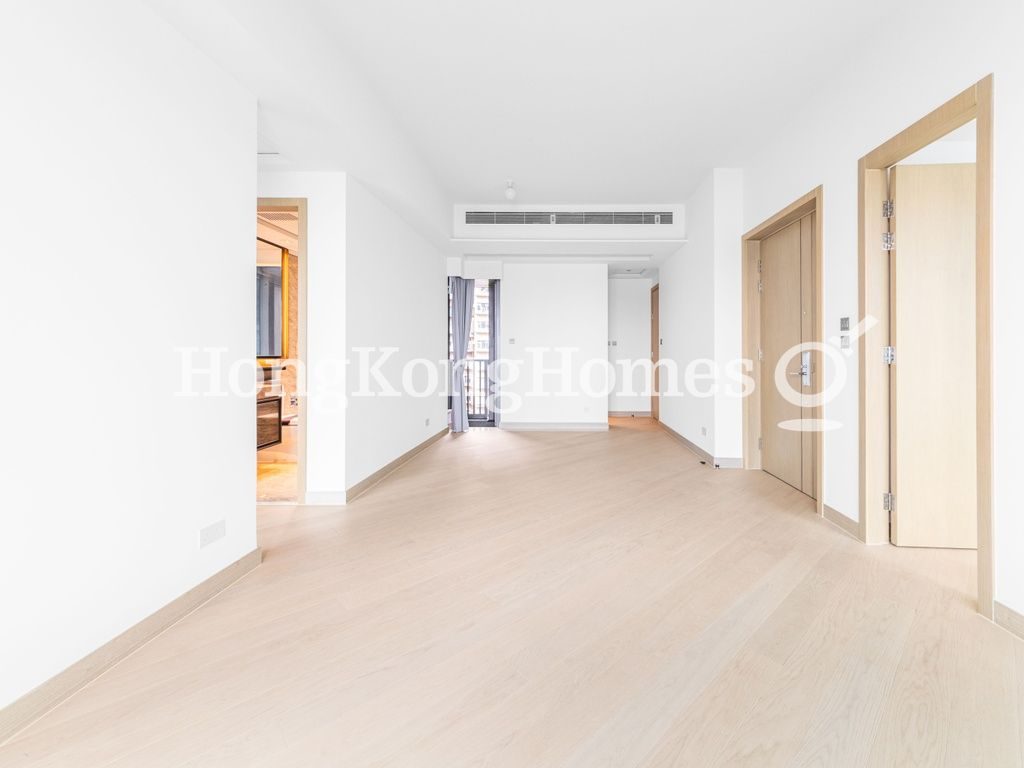 Living and Dining Room — Victoria Harbour - PH 2B-3 - Tower 2, North Point