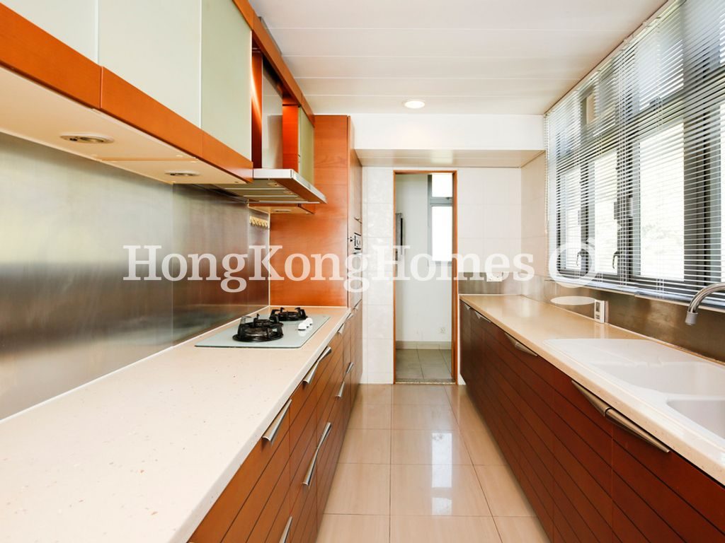 Kitchen — Villas Sorrento, Pokfulam