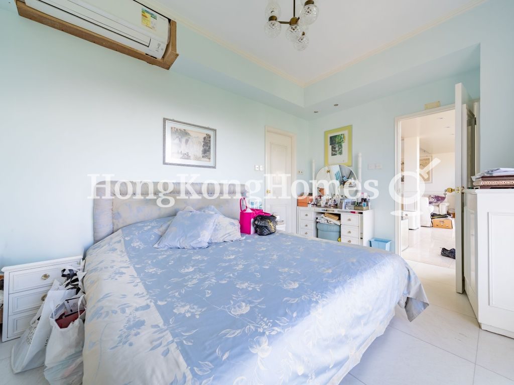 Master Bedroom — Jardine's Lookout Garden Mansion - Block B, Tai Hang