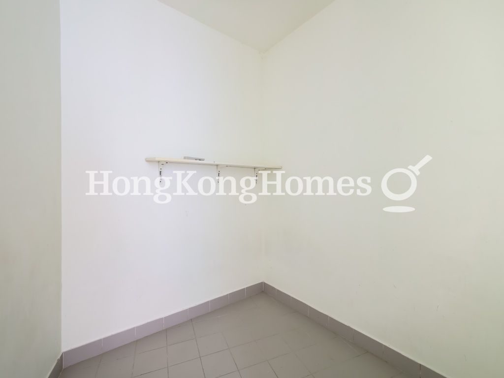 Maid's Room — Century Tower I, Mid-levels Central