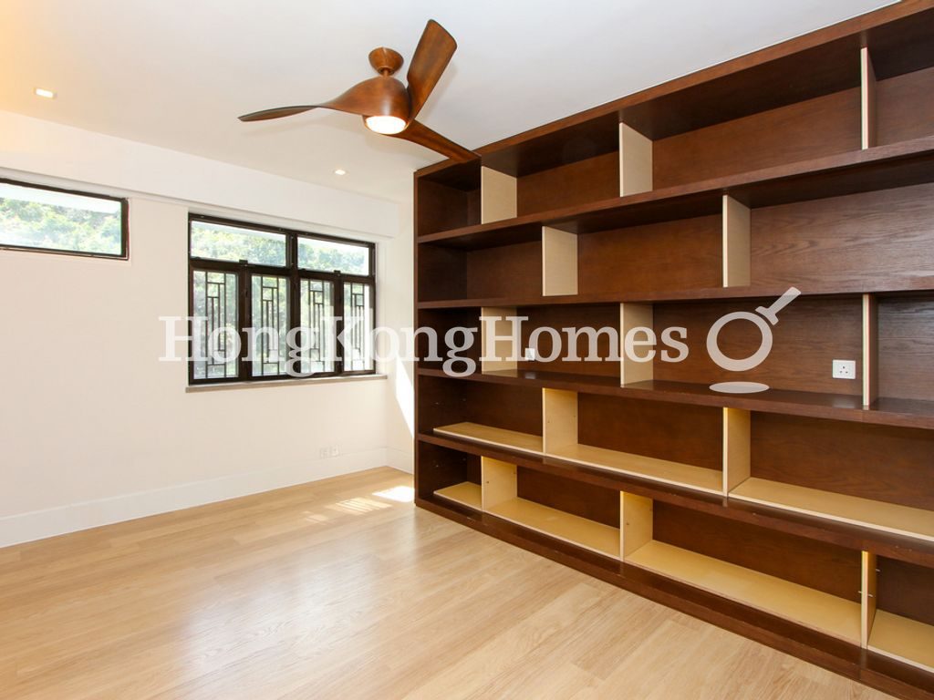 Family Room — Kingsford Gardens - Block C, North Point Hill