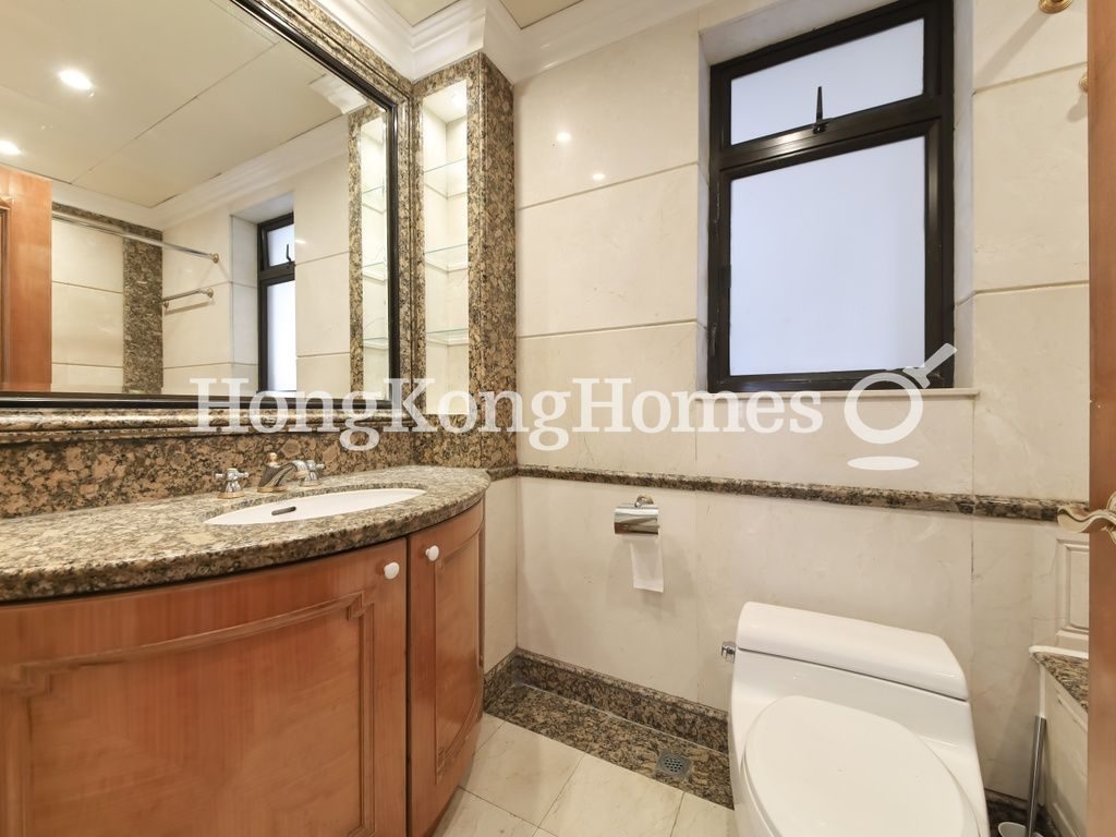 Guest Bathroom — Tavistock 2, Mid-levels Central