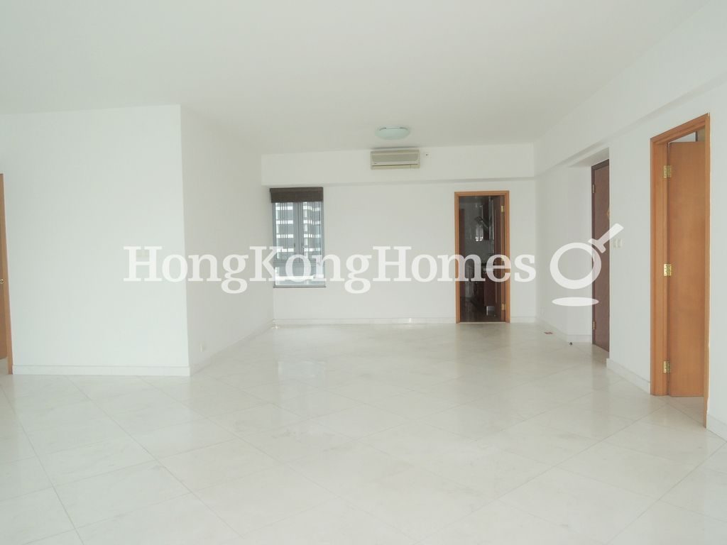 Living and Dining Room — Residence Bel-air - Phase 04, Peak Tower 05, Pokfulam