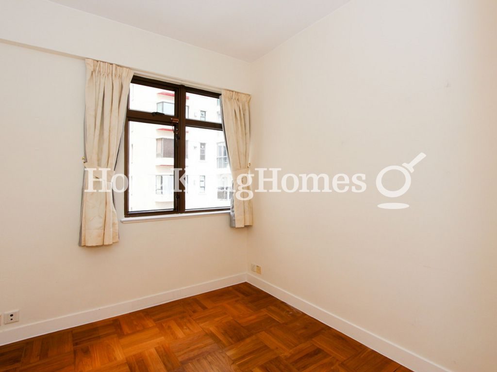 Third Bedroom — Bamboo Grove - Block 82, Mid-levels East