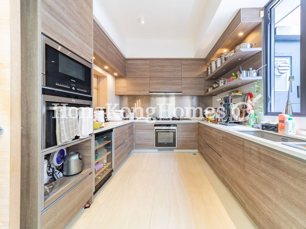 Kitchen — Bisney View, Pokfulam