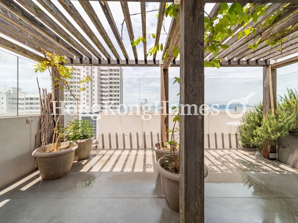 Roof Terrace — Bisney View, Pokfulam
