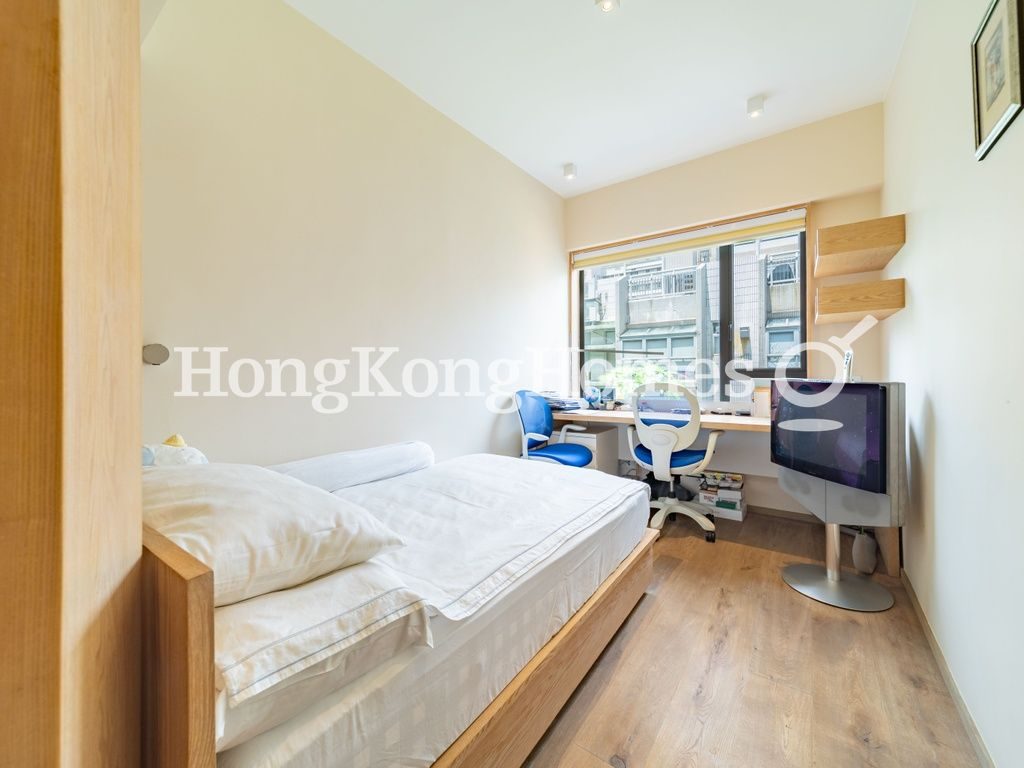 Second Ensuite Bedroom — Bisney View, Pokfulam