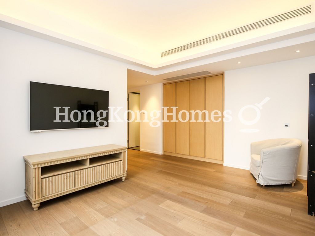 Second Ensuite Bedroom — Convention Plaza Apartments, Wan Chai