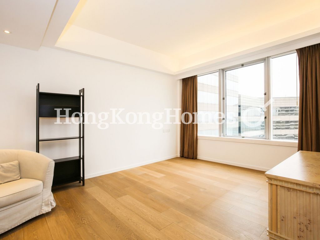 Second Ensuite Bedroom — Convention Plaza Apartments, Wan Chai