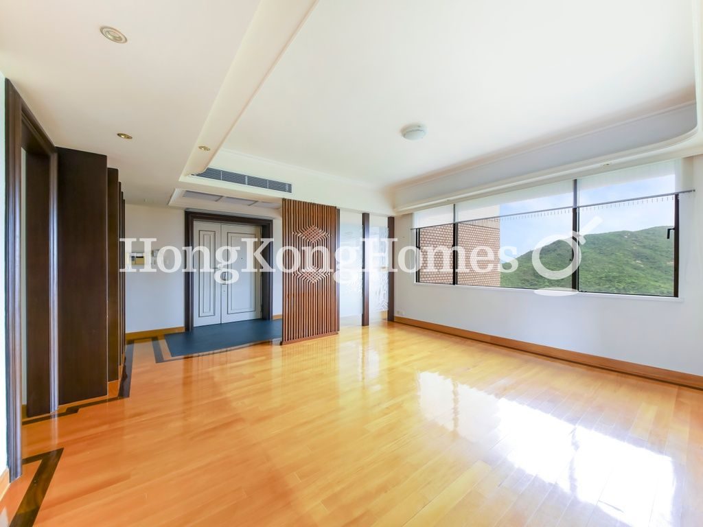 Living and Dining Room — Hong Kong Parkview - Tower 18, Repulse Bay