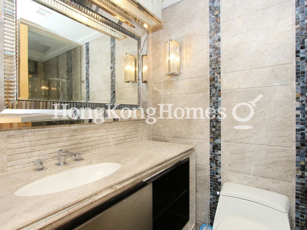 Second Ensuite Bathroom — Kennedy Park at Central, Mid-levels Central