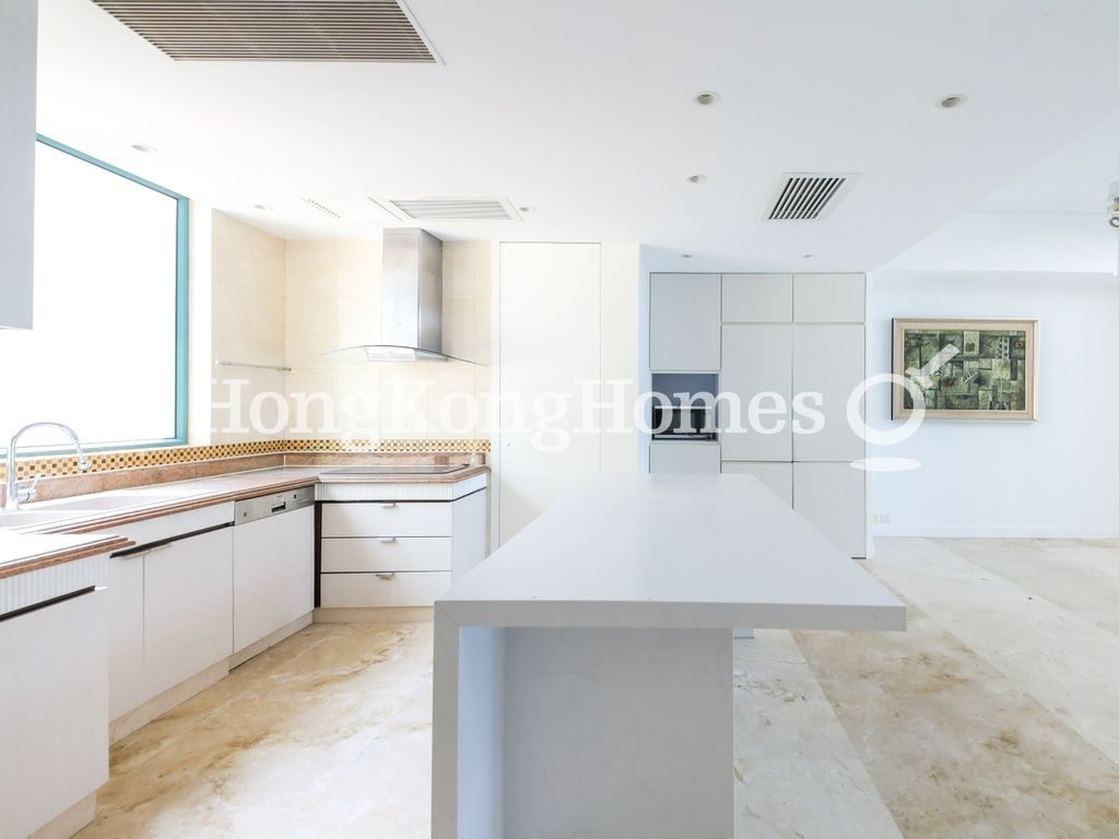 Open Kitchen — Regalia Bay, Stanley