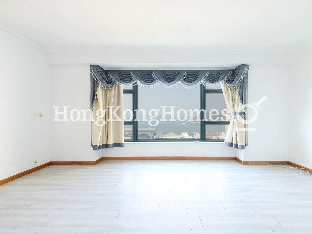 Second Ensuite Bedroom — Regalia Bay, Stanley