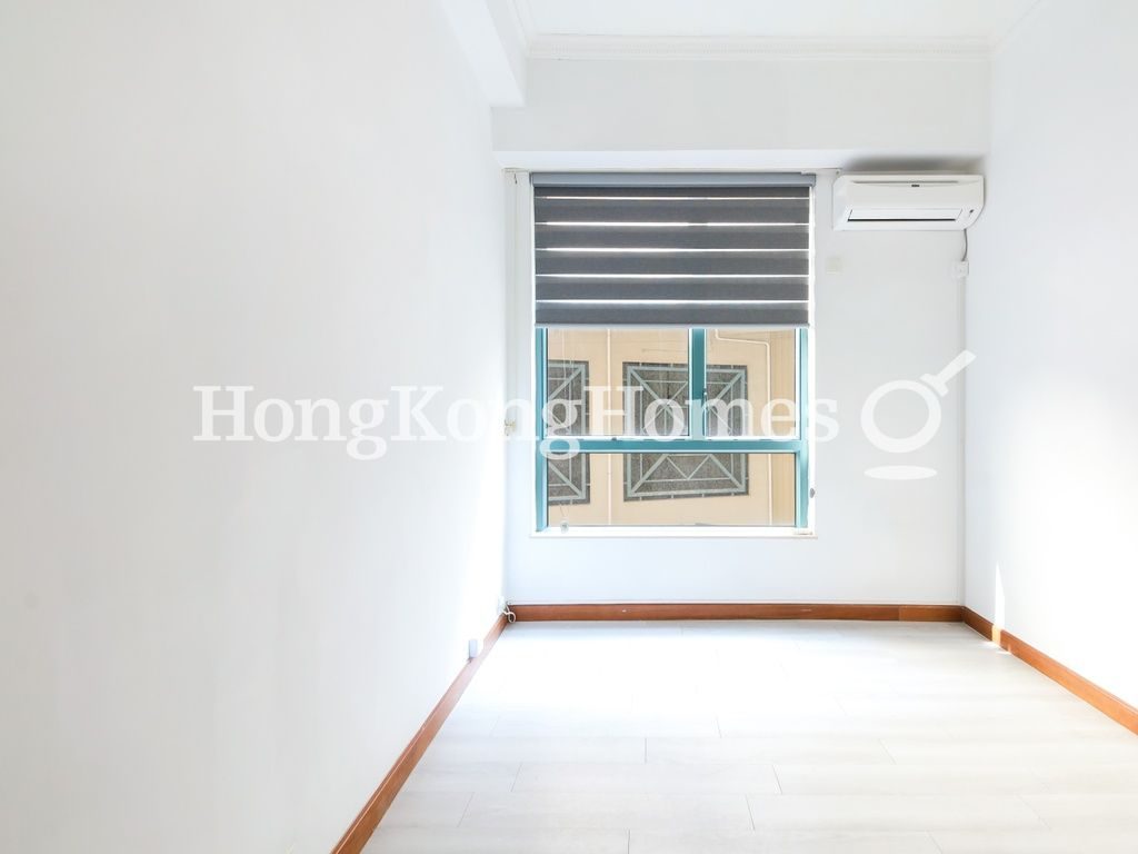 Third Ensuite Bedroom — Regalia Bay, Stanley
