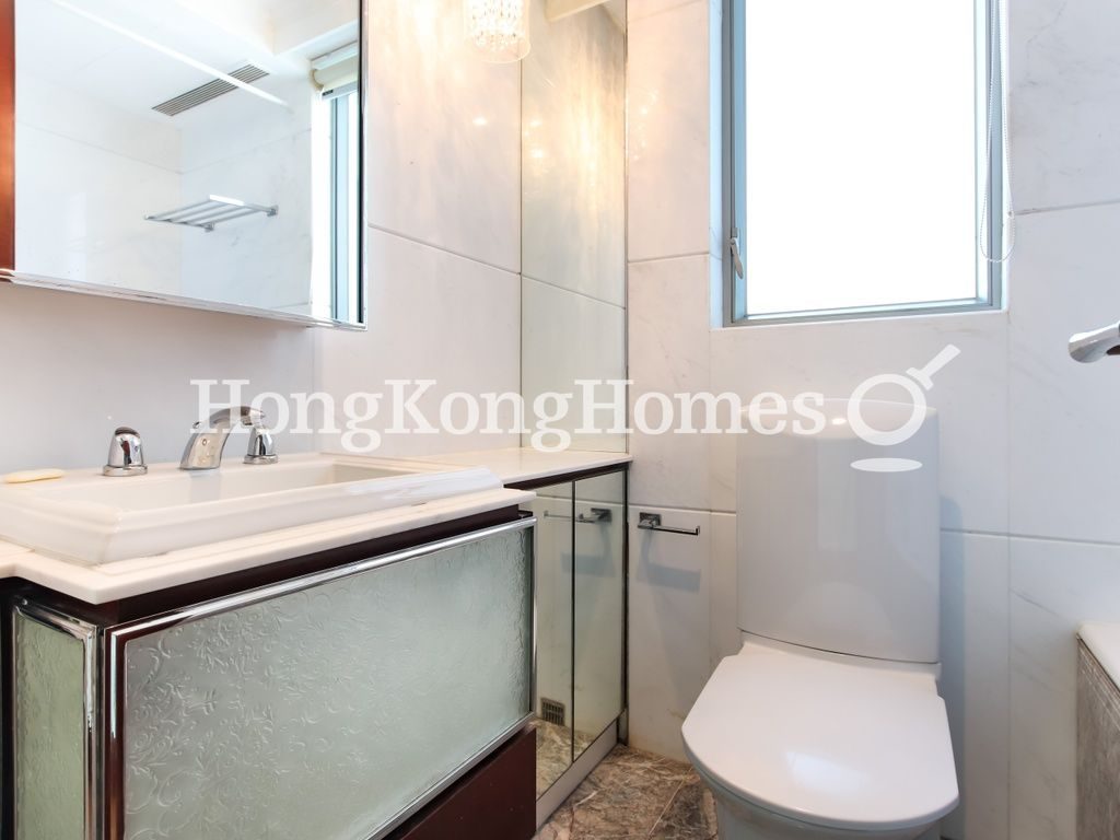 Second Ensuite Bathroom — Robinson Road, 31, Mid-levels West
