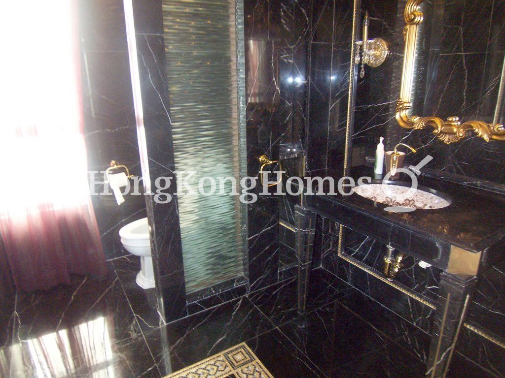 Guest Bathroom — The Redhill Peninsula - Block 05, Tai Tam