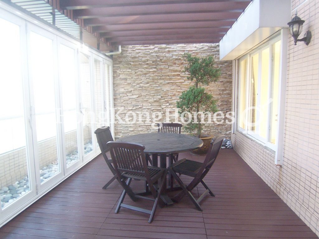 Private Terrace — The Redhill Peninsula - Block 05, Tai Tam