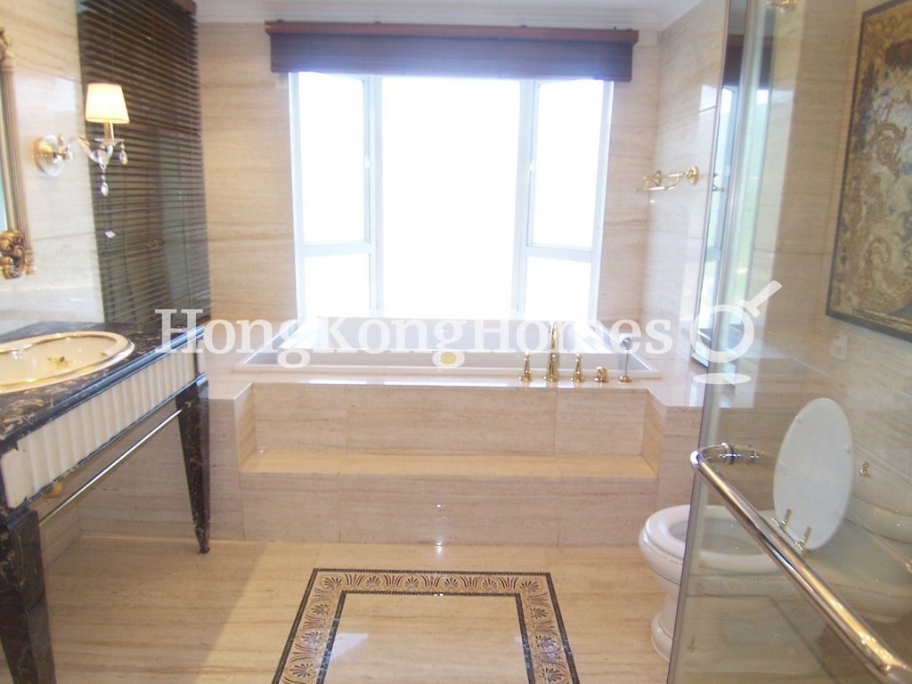 Master Bathroom — The Redhill Peninsula - Block 05, Tai Tam