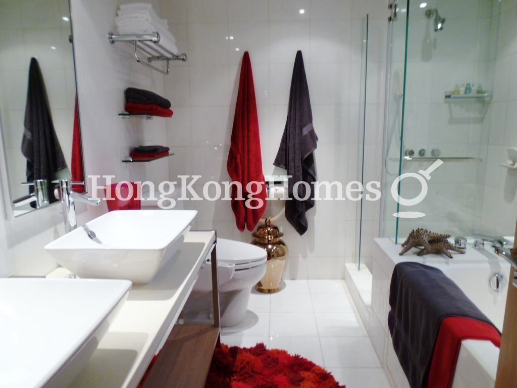 Master Bathroom — Hong Kong Parkview - Tower 17, Repulse Bay