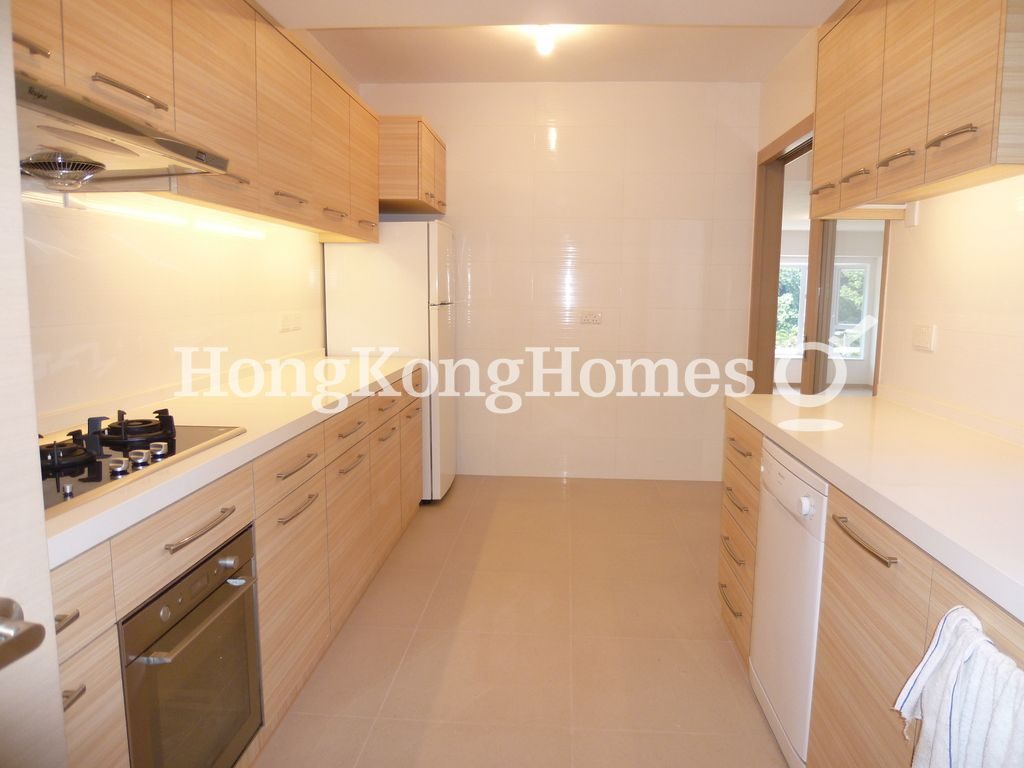 Kitchen — Grand Garden - Block 01, Repulse Bay