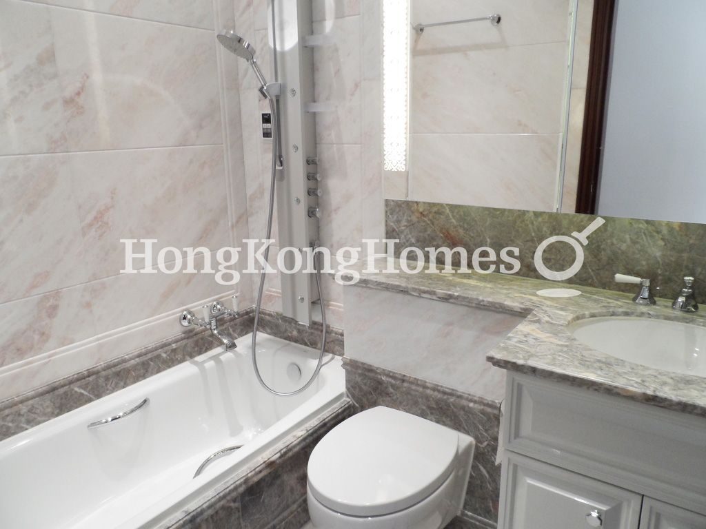 Guest Bathroom — One Mayfair - Tower 1, Kowloon Tong