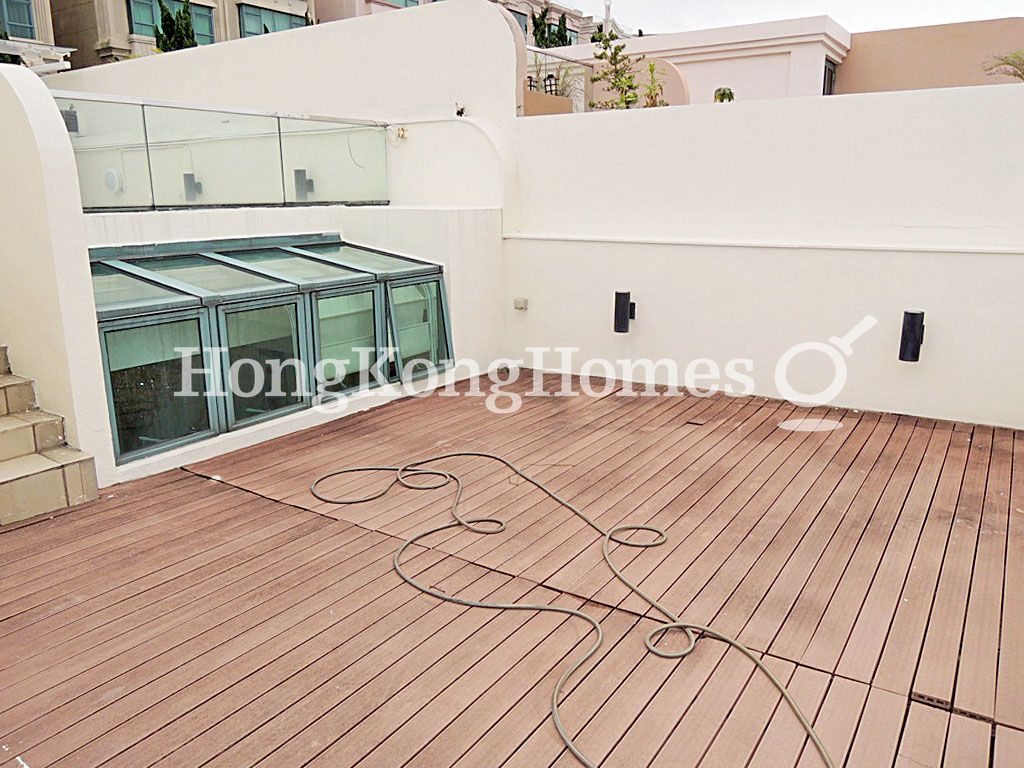 Private Roof Terrace — Regalia Bay, Stanley