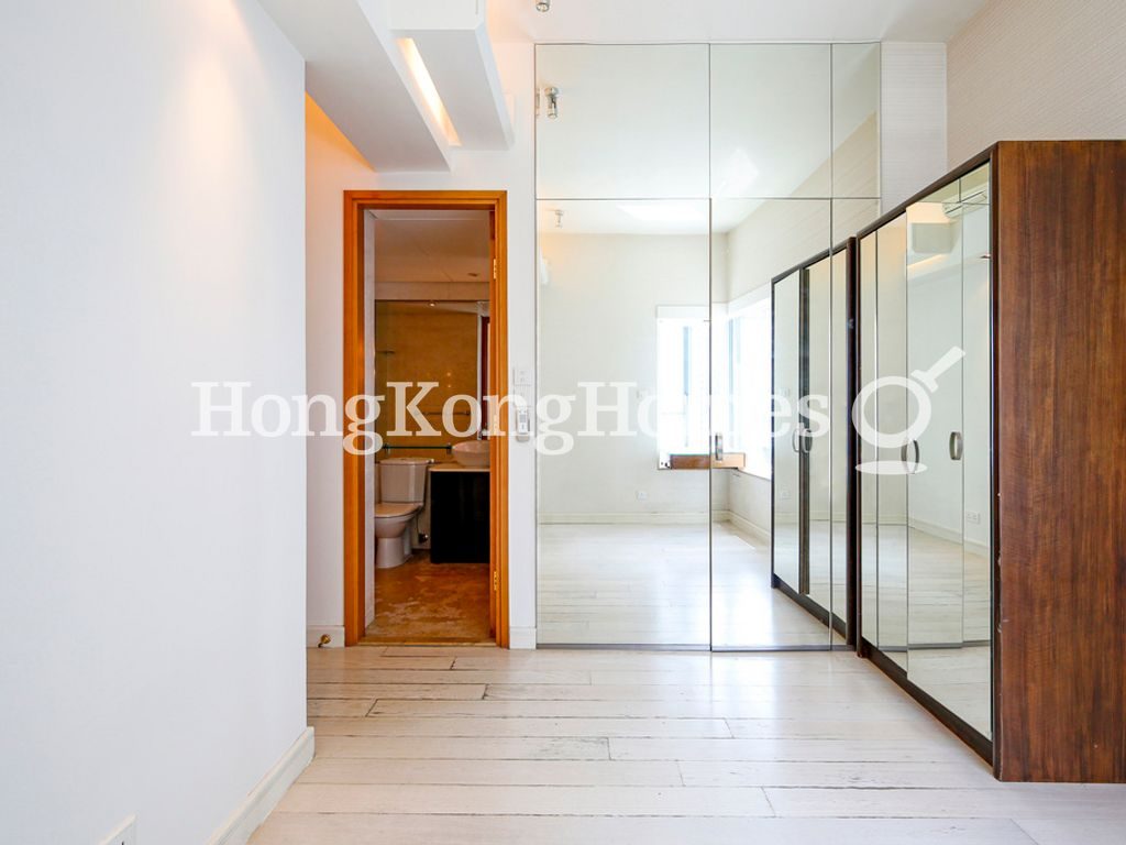 Second Ensuite Bedroom — Residence Bel-air - Phase 02, South Tower 08, Pokfulam