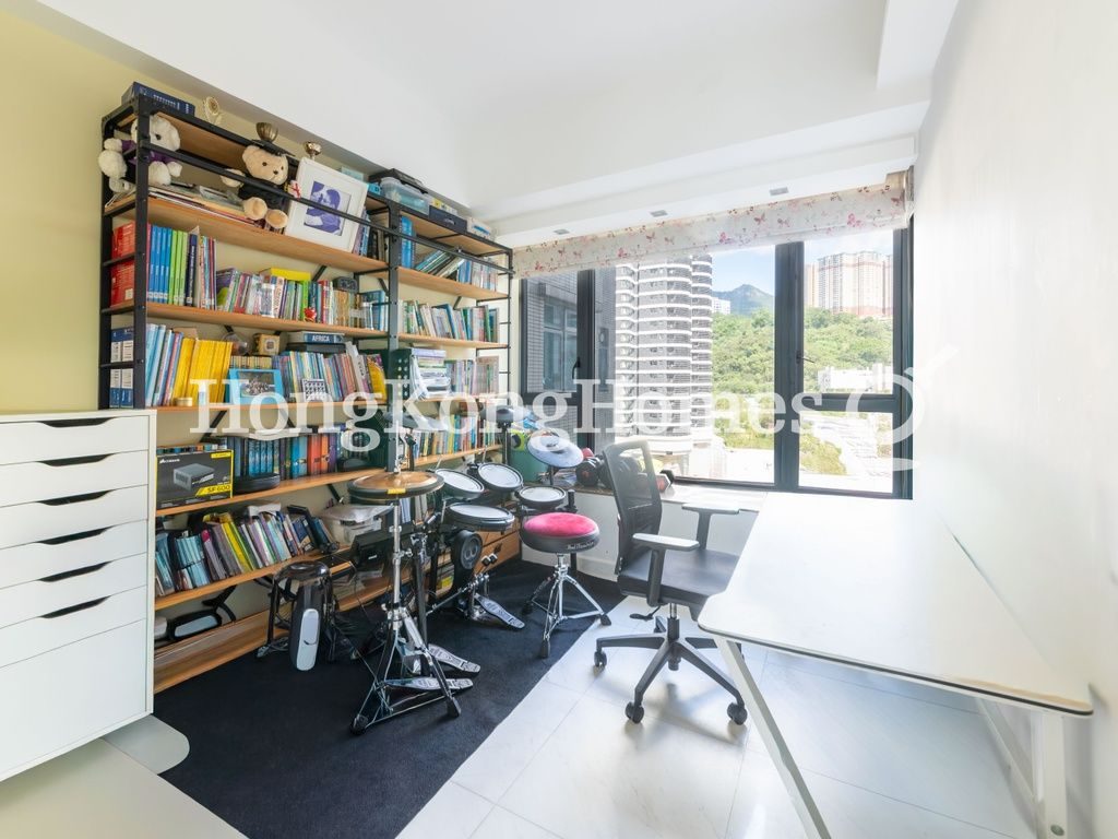 Fourth Bedroom — Residence Bel-air - Phase 04, Peak Tower 05, Pokfulam
