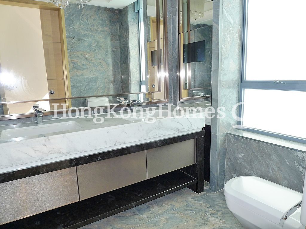 Master Bathroom — Larvotto - Block 2, Ap Lei Chau