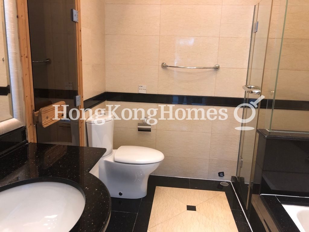 Master Bathroom — Shiu Fai Terrace, 8, Mid-levels East