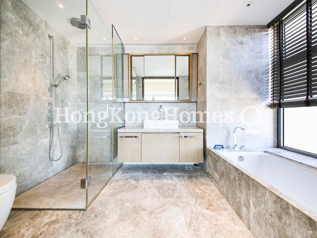 Master Bathroom — Azura, Mid-levels West