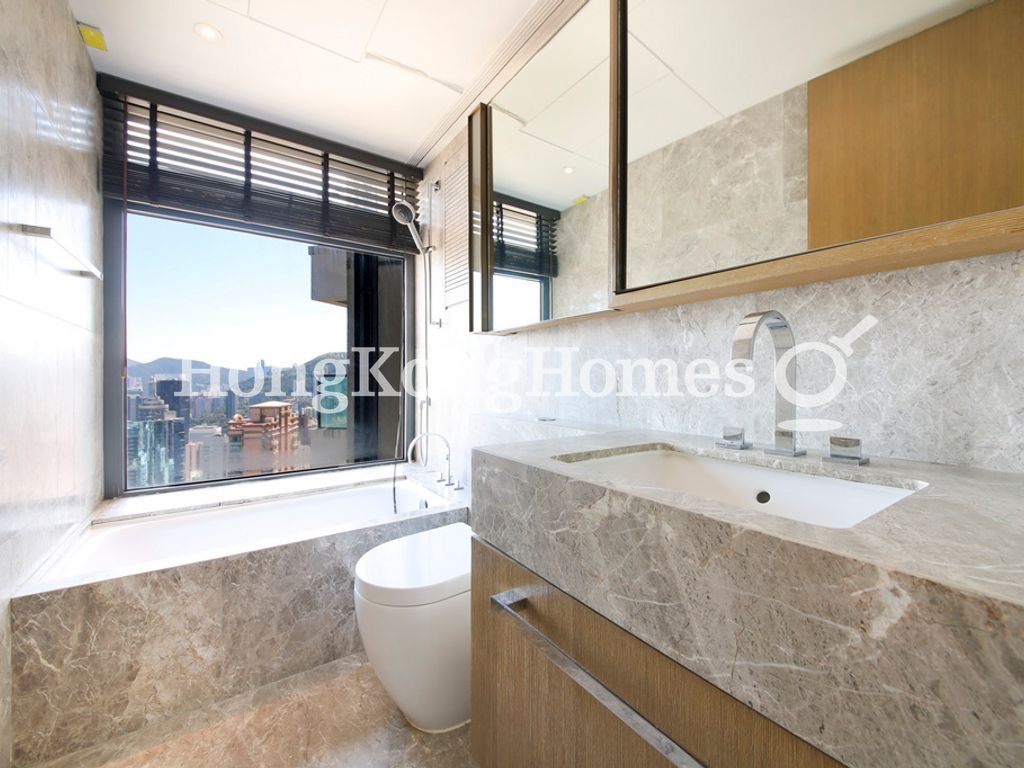 Second Ensuite Bathroom — Azura, Mid-levels West