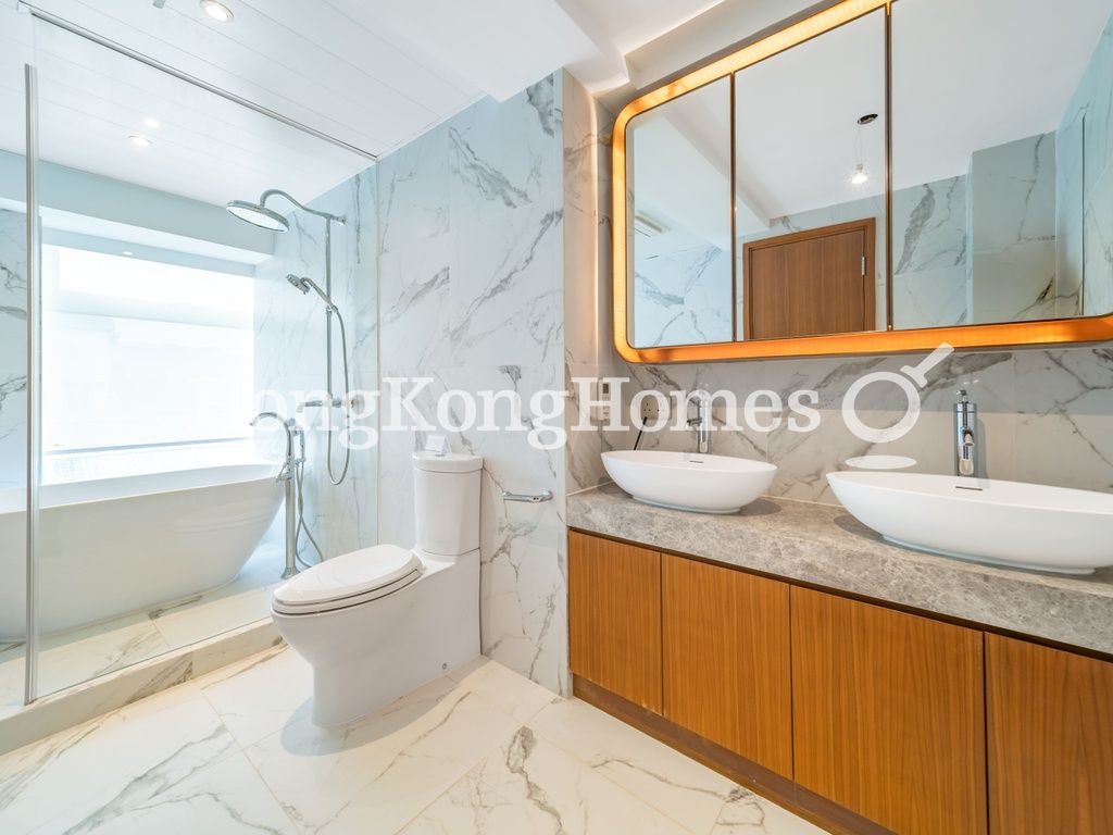 Master Bathroom — Murray Bay, Gold Coast