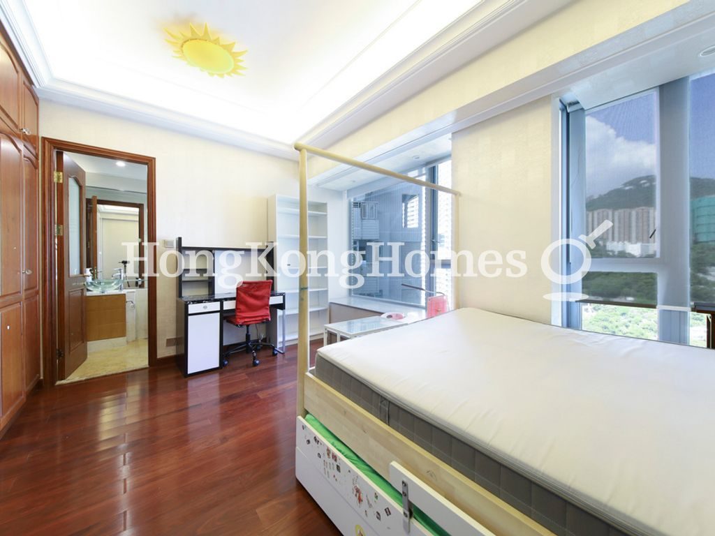 Second Ensuite Bedroom — Residence Bel-air - Phase 04, Peak Tower 03, Pokfulam