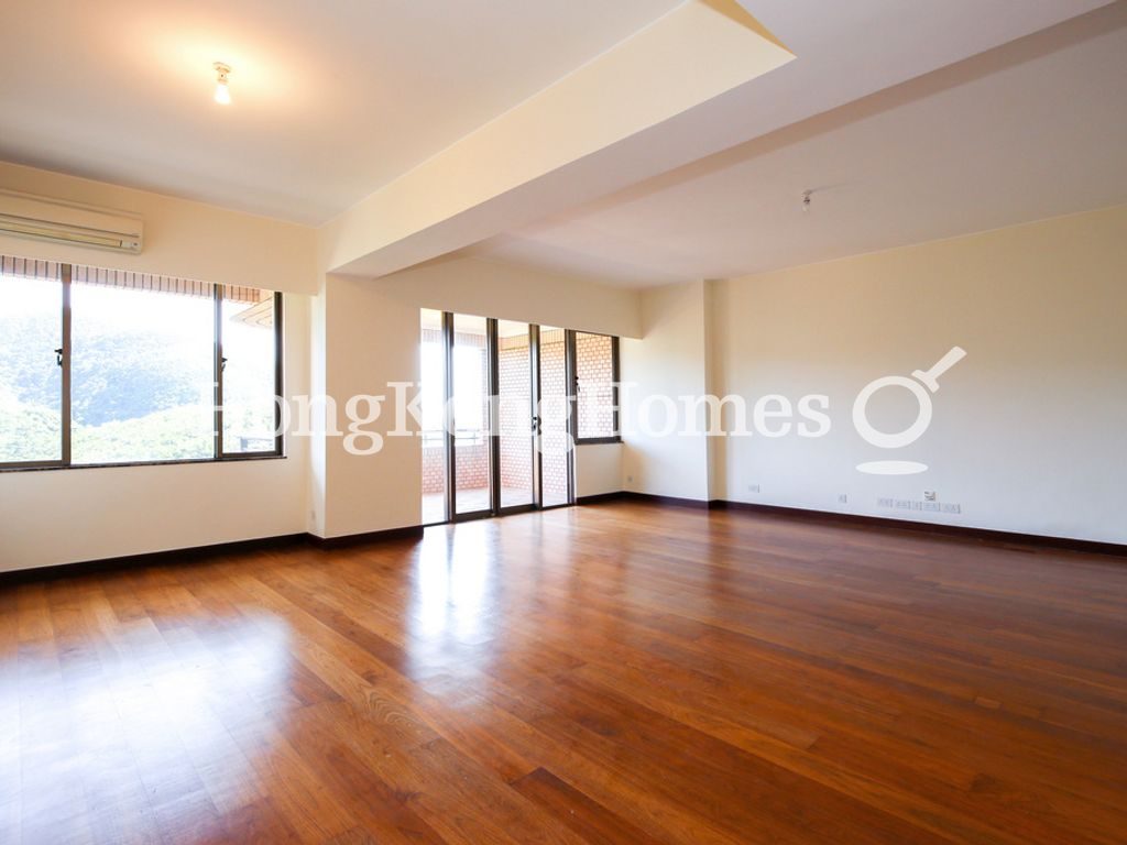 Living and Dining Room — Hong Kong Parkview - Tower 13, Repulse Bay