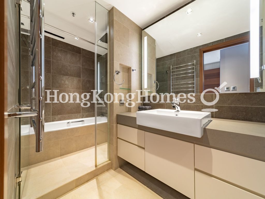 Master Bathroom — Kennedy Park at Central, Mid-levels Central