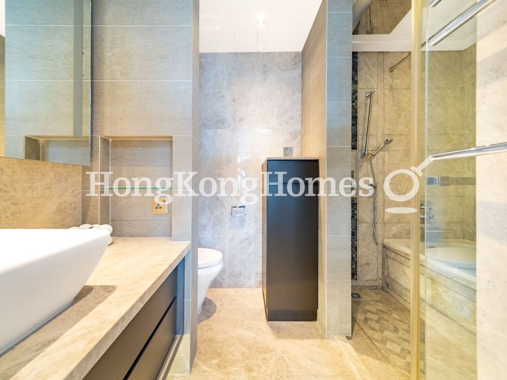 Second Ensuite Bathroom — Kennedy Park at Central, Mid-levels Central