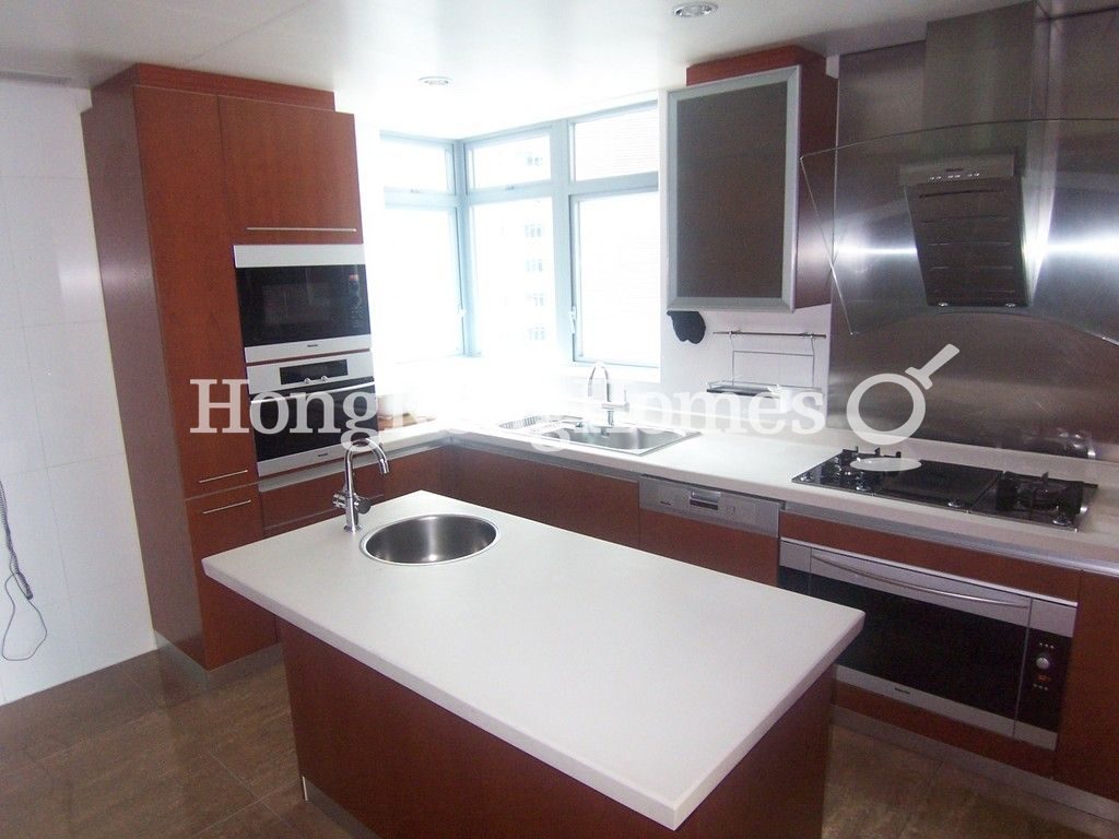 Kitchen — Residence Bel-air - Phase 04, Peak Tower 05, Pokfulam