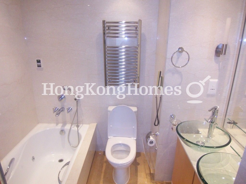 Master Bathroom — Residence Bel-air - Phase 04, Peak Tower 05, Pokfulam