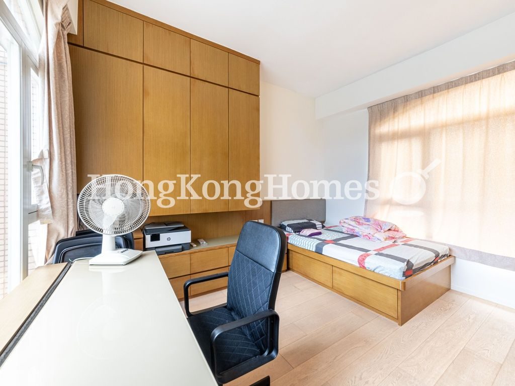 Third Bedroom — The Redhill Peninsula - Block 07, Tai Tam