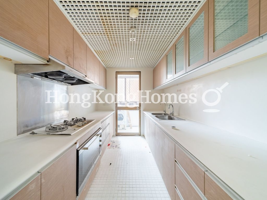 Kitchen — Hong Kong Parkview - Tower 17, Repulse Bay