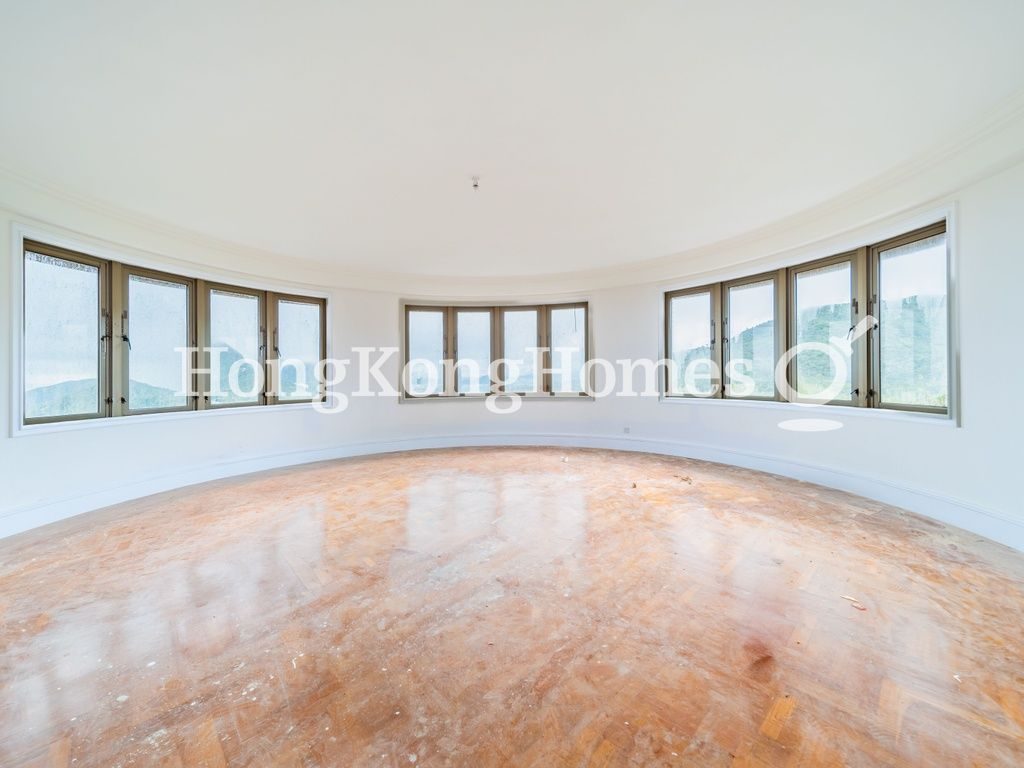 Living and Dining Room — Hong Kong Parkview - Tower 17, Repulse Bay