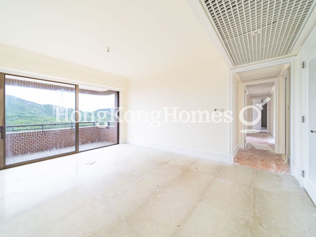 Living and Dining Room — Hong Kong Parkview - Tower 17, Repulse Bay