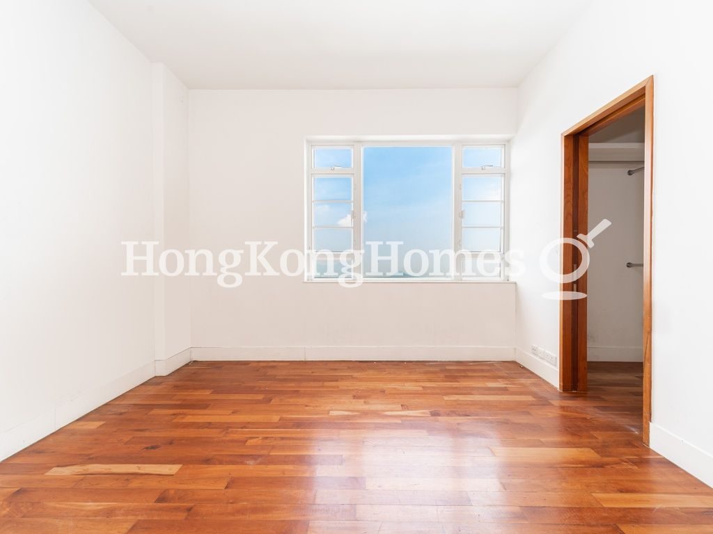 Master Bedroom — La Hacienda - Apartment B, The Peak