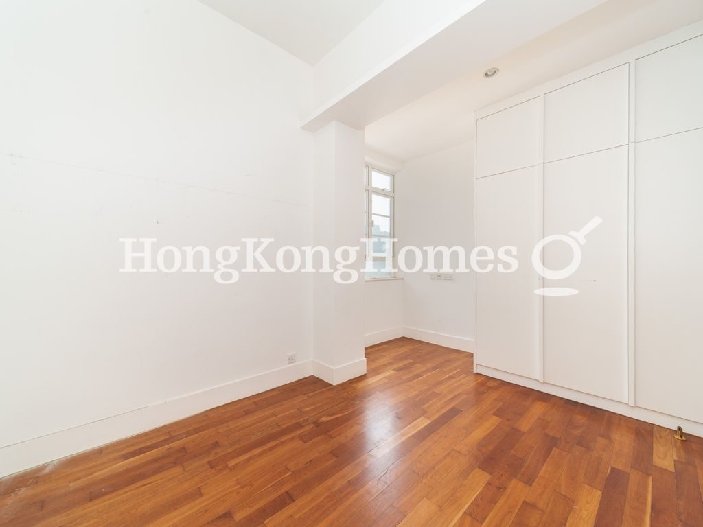 Third Bedroom — La Hacienda - Apartment B, The Peak
