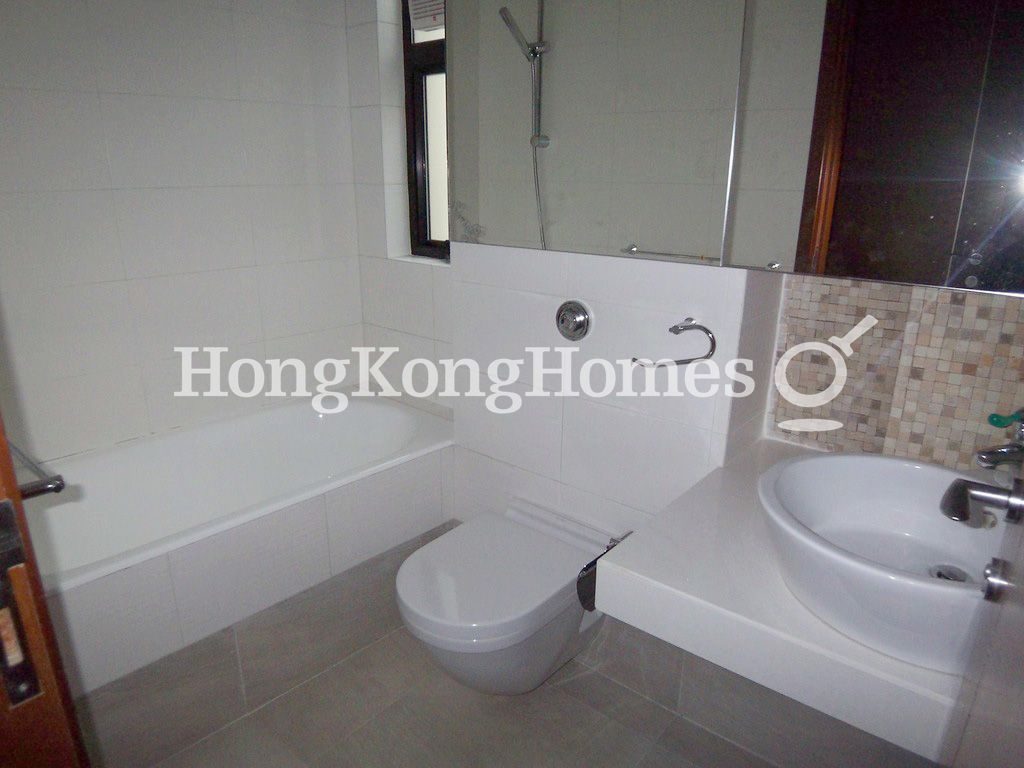 Second Ensuite Bathroom — Faber Villa, Tai Tam