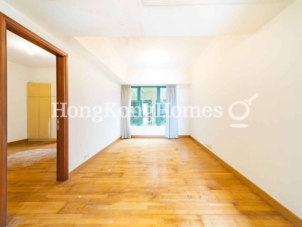 Family Room — Regalia Bay, Stanley